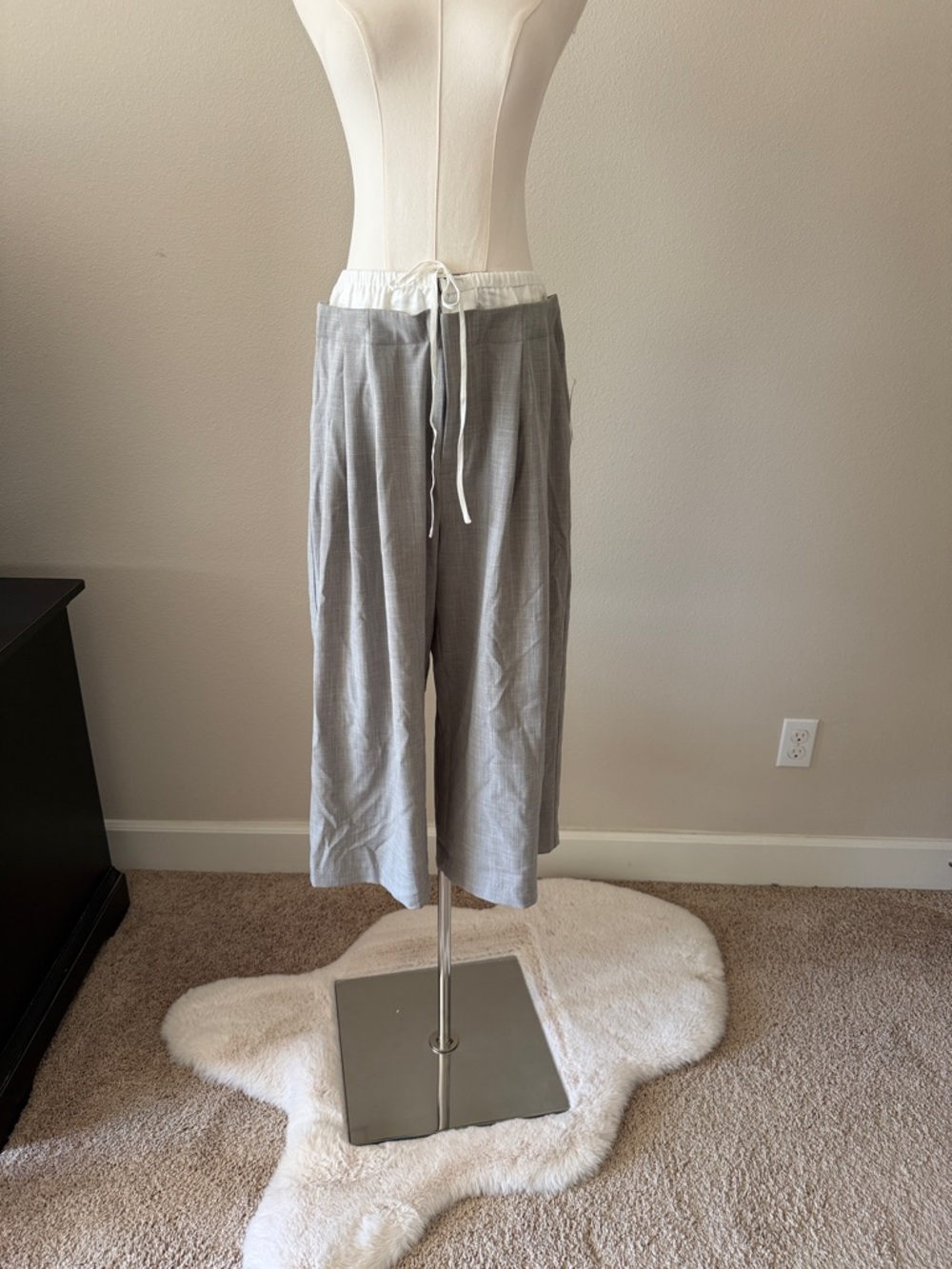 Anthropologie Gray Wide-Leg Drawstring Trousers - Picture 2 of 7